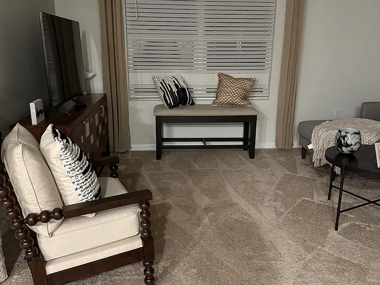 Neverland Dr — Photo 8