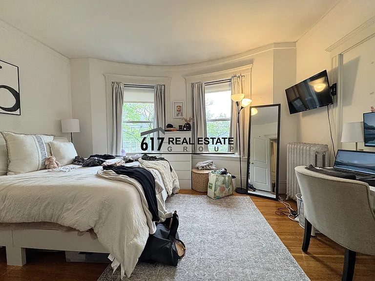 96 Winthrop Rd #2 — Photo 3