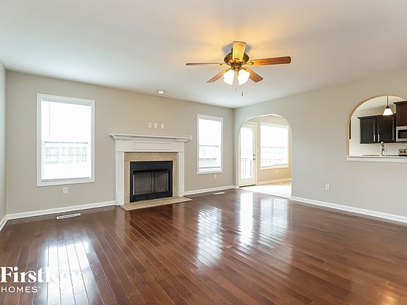 3rd image of 2436 Andersonville Dr