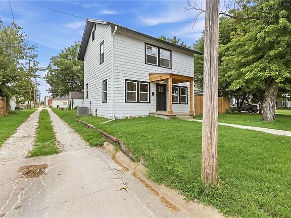 3rd image of 106 W Neosho St