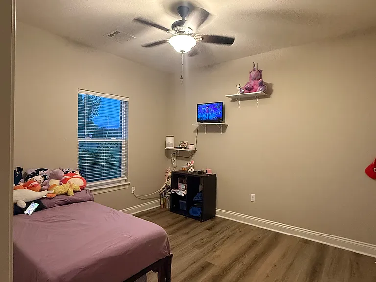 107 Liberty Dr — Photo 21