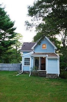 5th image of 608 East St
