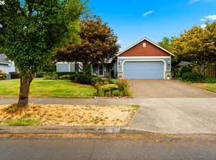 1961 NE Coburn Dr, McMinnville, OR 97128