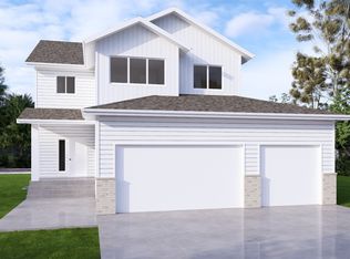 8471 61st St S, Horace, ND 58047