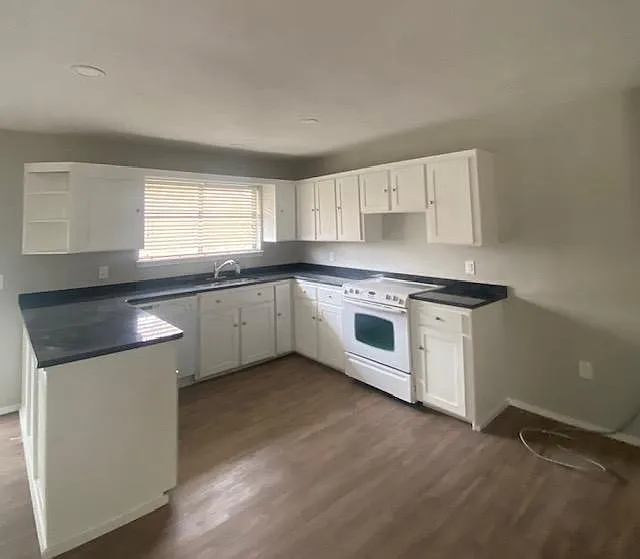 10047 S Fairview Dr — Photo 2