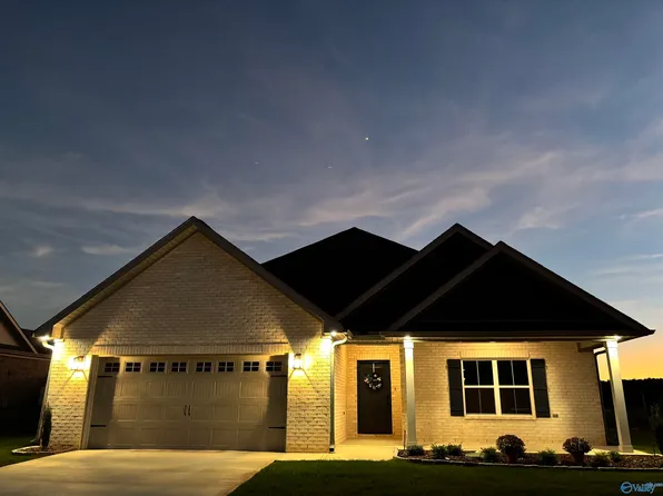 102 Old Forest Rd, Meridianville, AL 35759