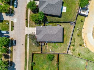 513 Bailer Dr, Crowley, TX 76036