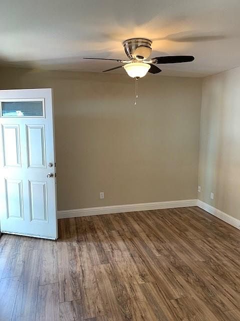 2nd image of 6196 Spruce St #3