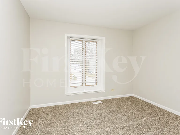 1220 Lehnertz Cir — Photo 11