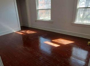 600 Greenwood Pl #B, Jackson, MI 49203