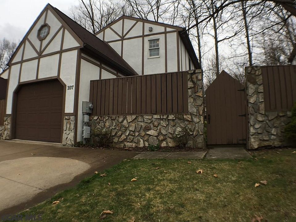 1st image of 107 Westminster Ct