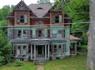 16 High St, New Vineyard, ME 04956