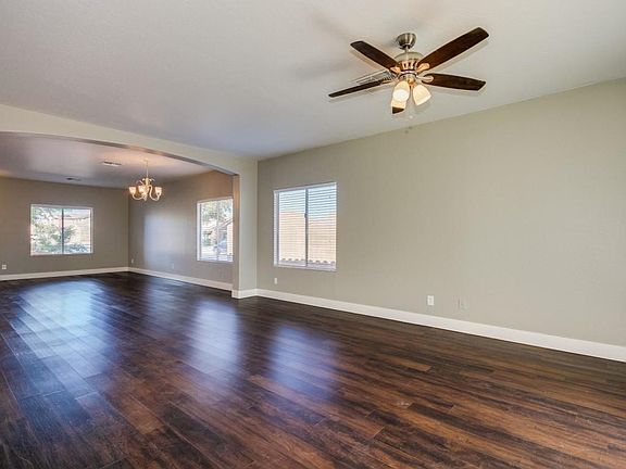 4th image of 12069 W Valentine Ave