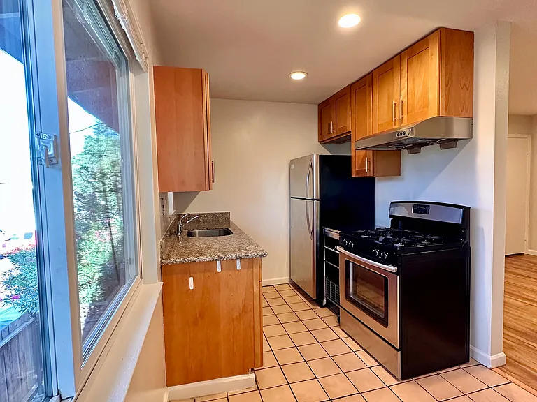 1410 Hess Road — Photo 10