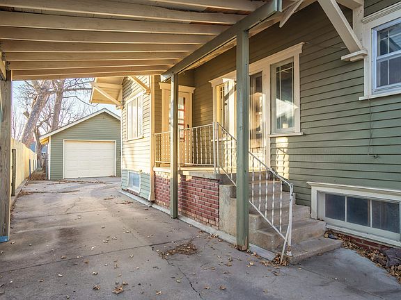 5th image of 926 Highland Ave
