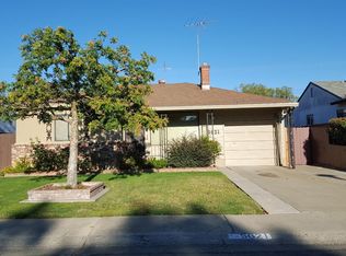 5621 Johns Dr, Sacramento, CA