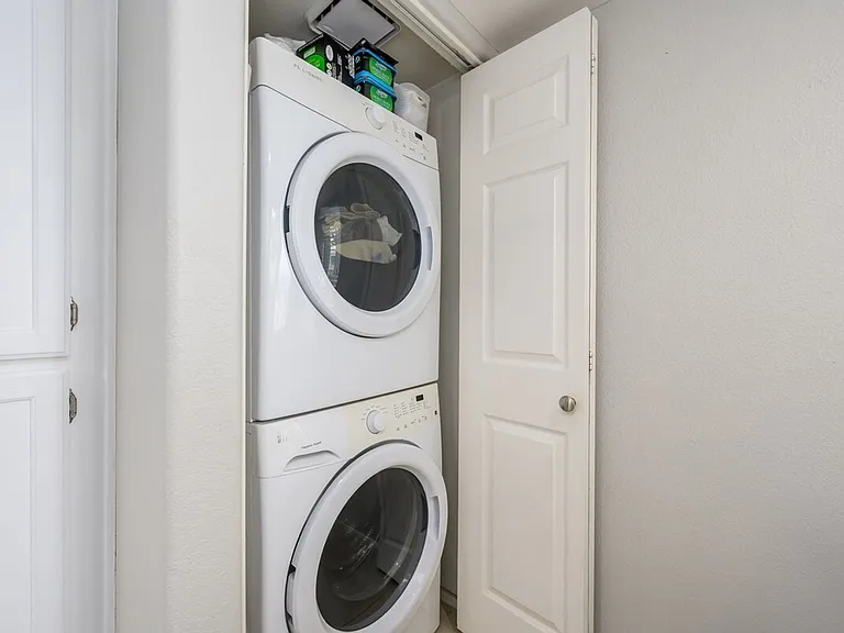 Washer/Dryer