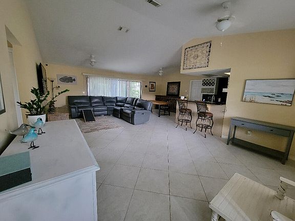 3rd image of 4142 SW Baltic Street