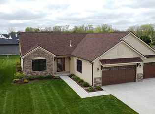 17917 Seahawk Ln, Huntertown, IN 46748