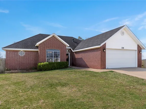 226 Hunter St, Lowell, AR 72745