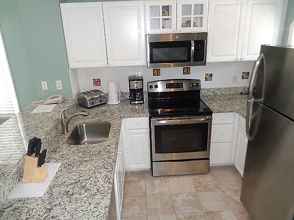 3rd image of 7007 Harbor Village Dr