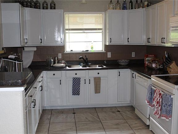 5th image of 614 Walter Hill Dr