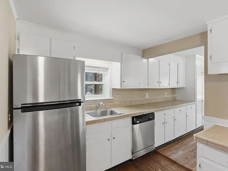 8606 Yellow Springs Rd — Photo 11