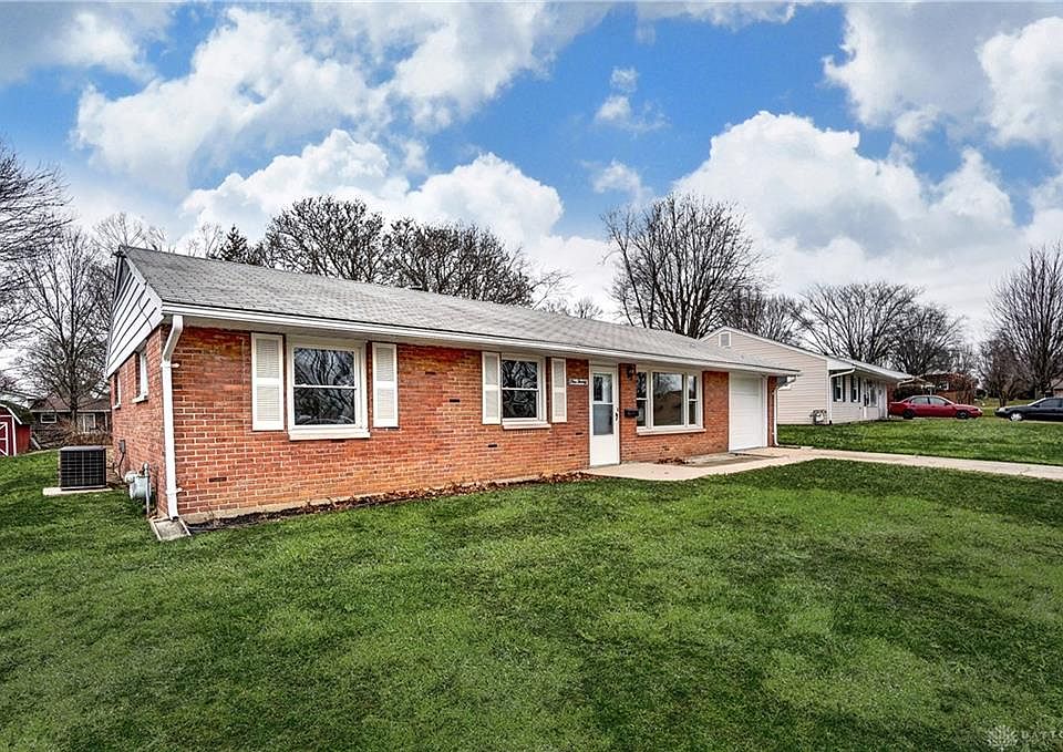 1st image of 120 Arnold Dr