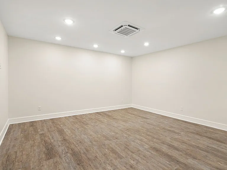 4625 Virginia Ave — Photo 7