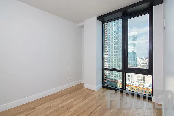 Rented by Fiddler Realty | media 92