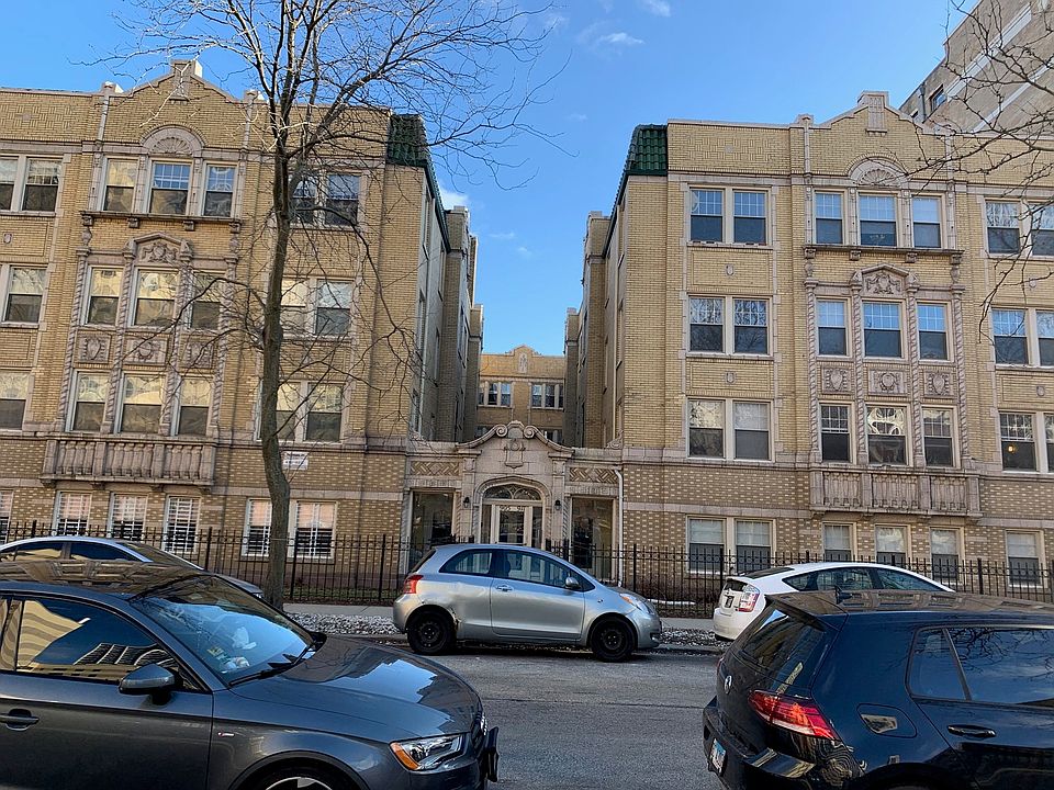 1st image of 905 W Carmen Ave #1B