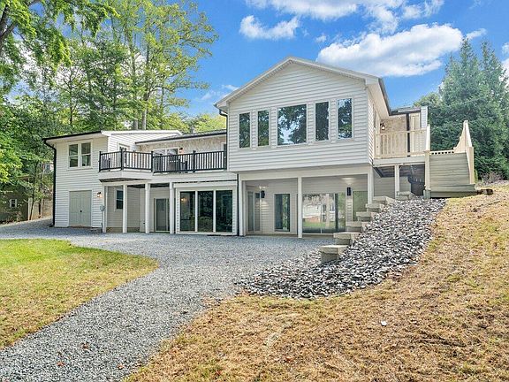 3rd image of 320 Fingerlake Rd