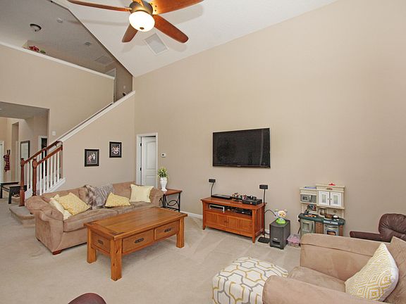 4th image of 3708 Briar Ln