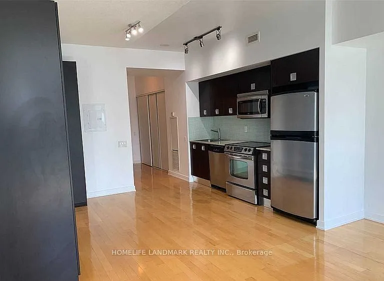 33 Charles St E #1604 — Photo 23