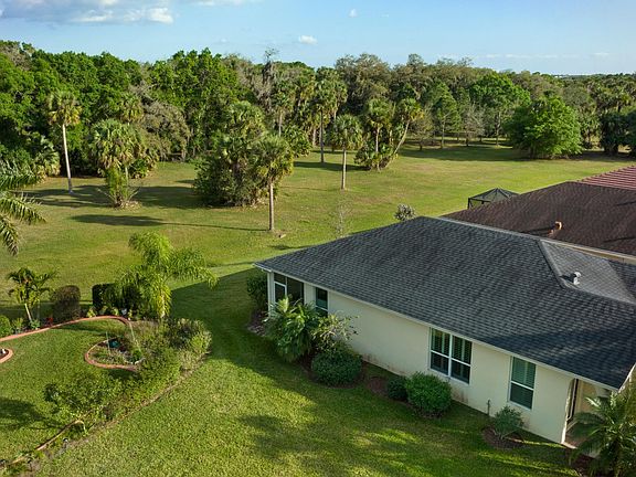 3rd image of 11372 SW Mountain Ash Cir