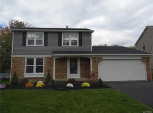 3652 Cumberland Ln, Hamburg, NY 14075