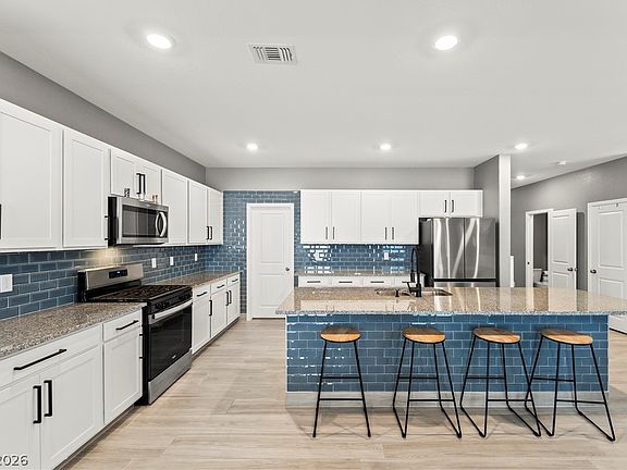 2nd image of 7975 Terra Barossa St