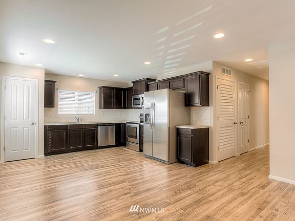 5th image of 10584 188th Street Court E #237