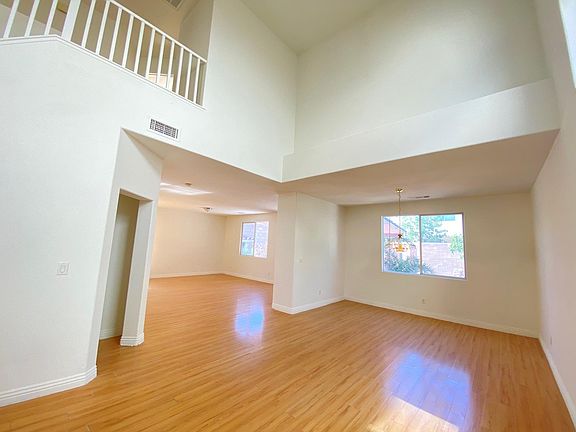 3rd image of 8352 Palace Heights Ave
