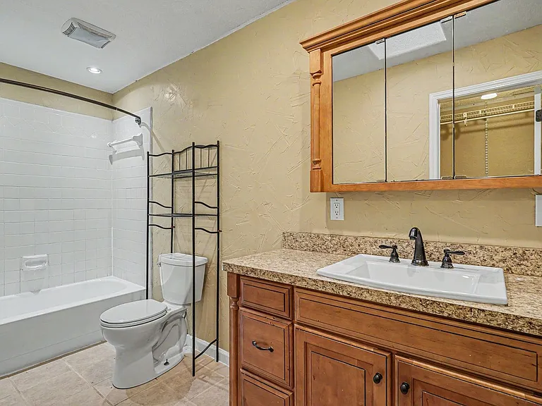 4648 Birchbend Ln — Photo 12