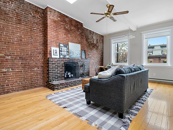 5th image of 127 Marlborough St APT 5