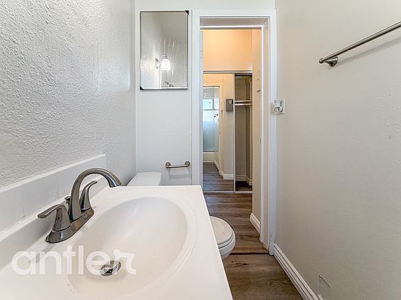 3rd image of 718 S Carondelet St #N308