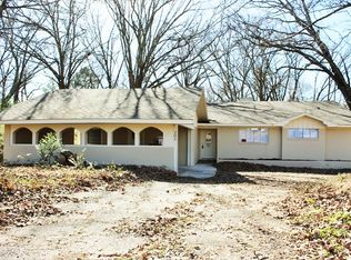 205 Sunny Ln, Mt Pleasant, TX 75455