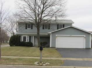 109 Thackeray Dr, Bolingbrook, IL 60440