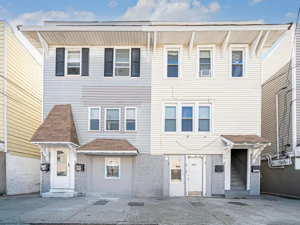 446 Wisteria Rd, Atlantic City, NJ 08401