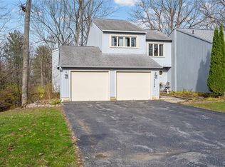 3134 Fiddlehead Gln, Baldwinsville, NY 13027