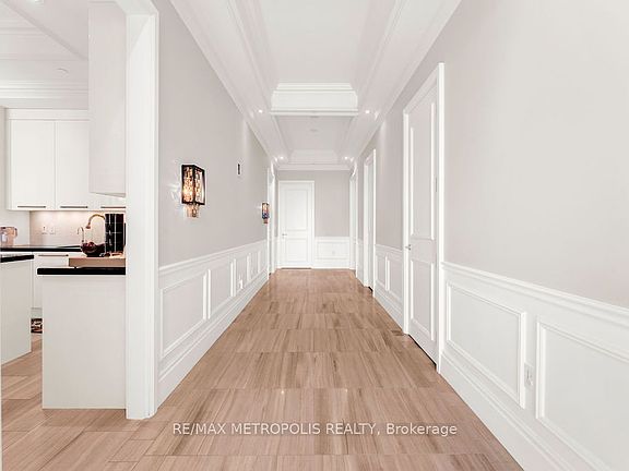 4th image of 311 Bay St #4201