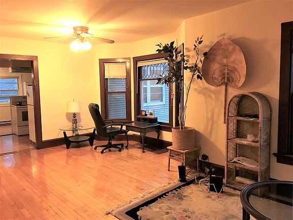 5th image of 2029 Sherman Ave #C