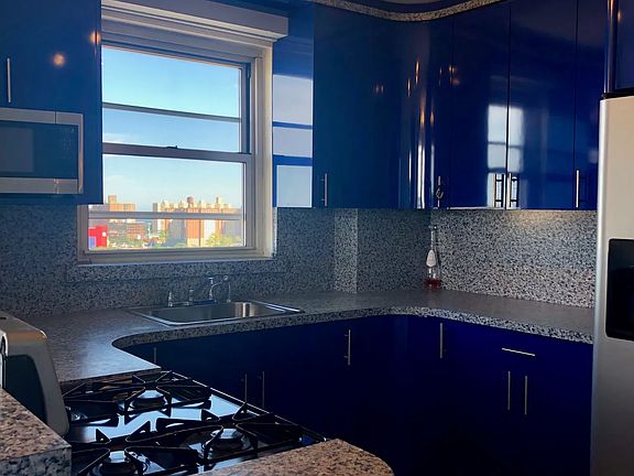 3rd image of 2475 W 16th St APT 19