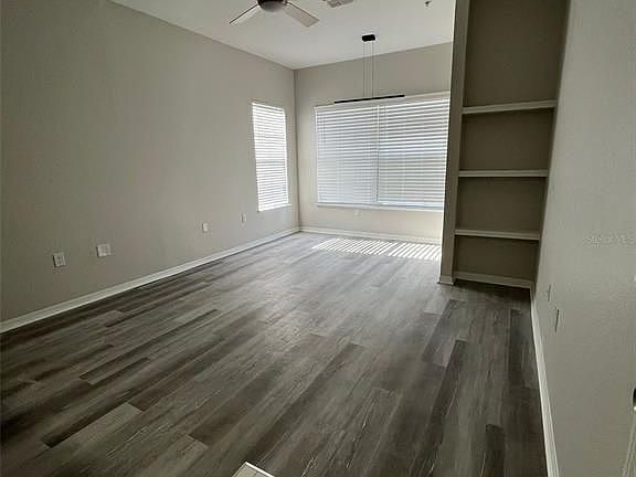 3rd image of 6137 Metrowest Blvd Unit 303